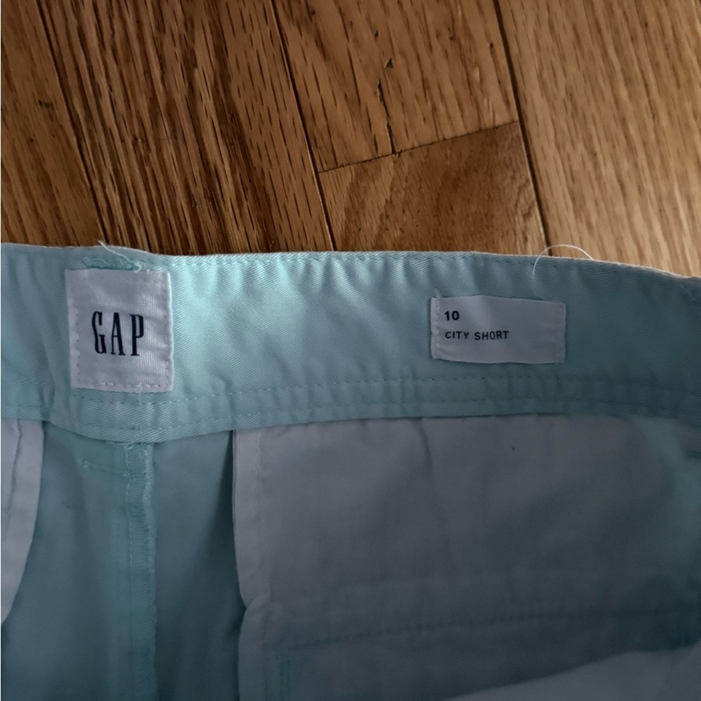 GAP City Shorts 2 pair size 10  97% cotton 3% spandex, olive and light turquoise - Picture 7 of 7